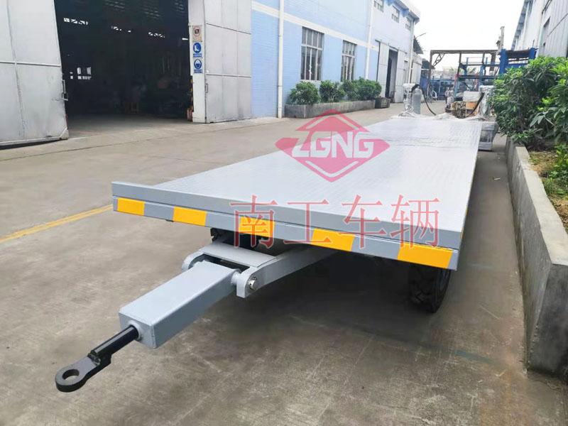 6吨开云足球体育_开云足球(中国)长8点2米宽1点8米