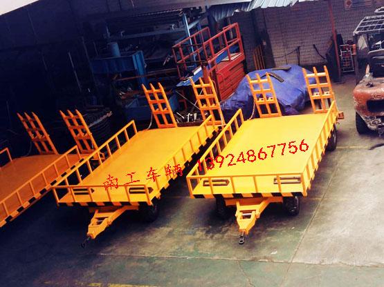 橙色带登车桥4吨开云足球体育_开云足球(中国)