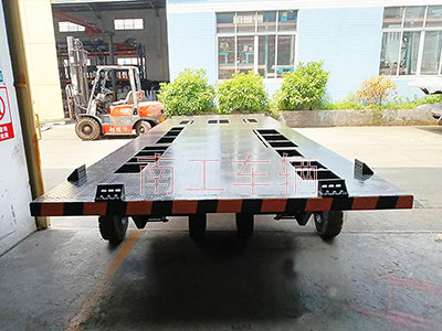 13点5吨箱变拖车底盘 全挂式开云足球体育_开云足球(中国)2I.jpg