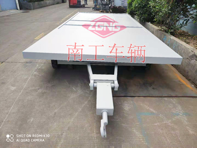 1675408984347676.jpg 7吨移动式房车底盘5I.jpg