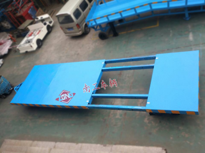 1676598964358385.jpg 15吨可伸缩型开云足球体育_开云足球(中国)I.jpg