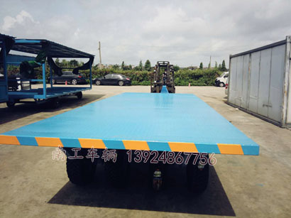 1677034940399911.jpg 7吨沙地充气胎开云足球体育_开云足球(中国)2I.jpg