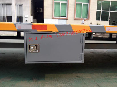 6吨开云足球体育_开云足球(中国) 灰色5I.jpg