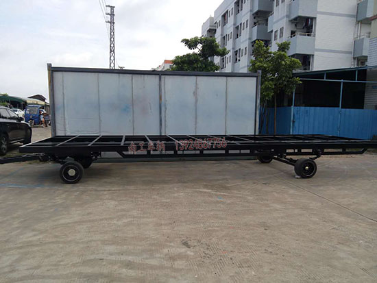 1677813212272562.jpg 4吨警用亭平板车2i.jpg