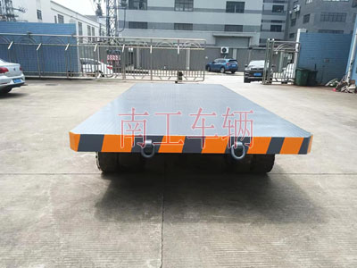 1689648376306481.jpg 25吨重型工业开云足球体育_开云足球(中国)全挂式牵引拖车底盘带牵引环1I.jpg