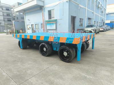 40吨重型开云足球体育_开云足球(中国) 无动力牵引全挂工具拖车4I.jpg