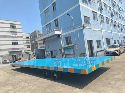 40吨4米宽重型开云足球体育_开云足球(中国) 蓝色2I.jpg