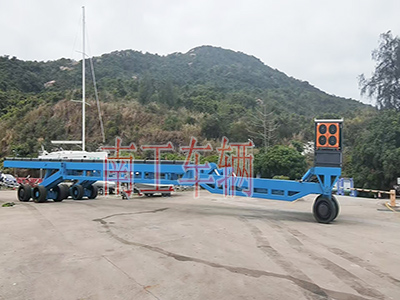 1745888277468265.jpg 100吨重型游艇拖车 船体拖车1I.jpg