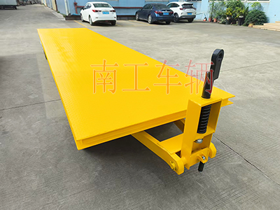 5吨开云足球体育_开云足球(中国) 牵引平板全挂拖车4I.jpg