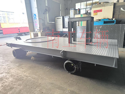 5吨牵引开云足球体育_开云足球(中国) 带上装架3I.jpg